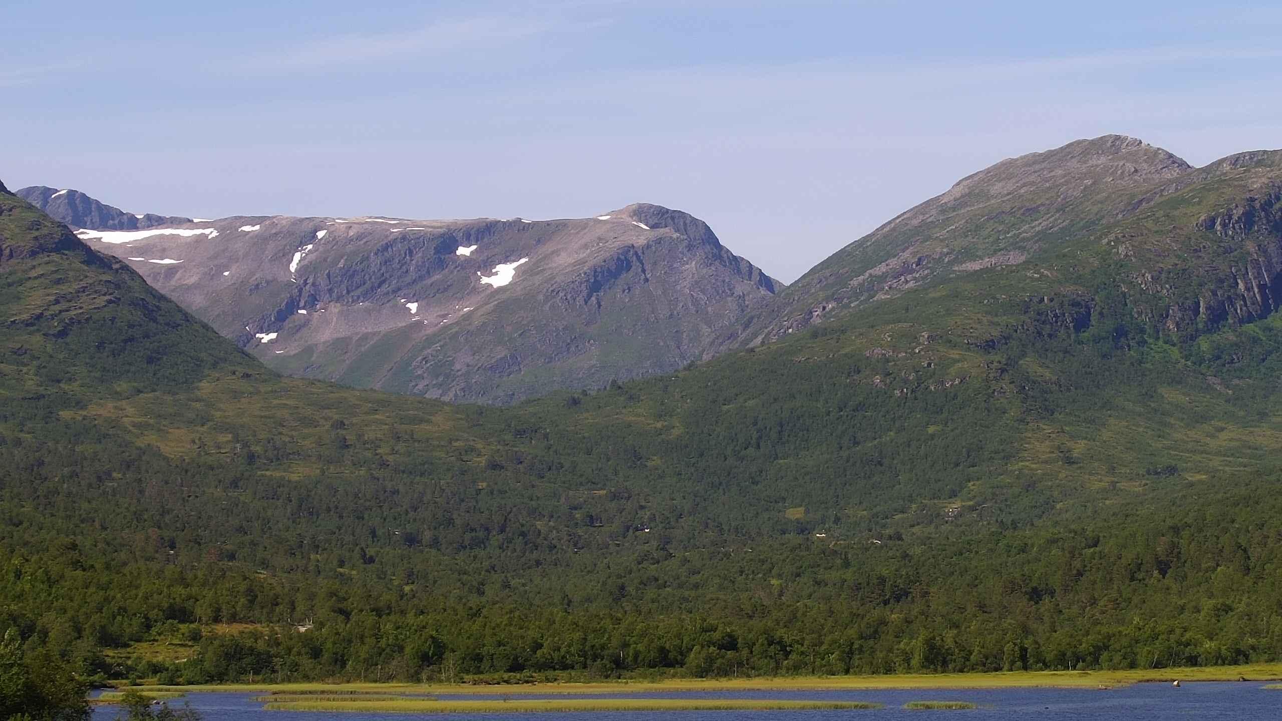 Berillvatnet, mot Bøstølen, oppdatert 13.12 07:55 Berillvatnet, mot Bøstølen, oppdatert 13.12 07:55